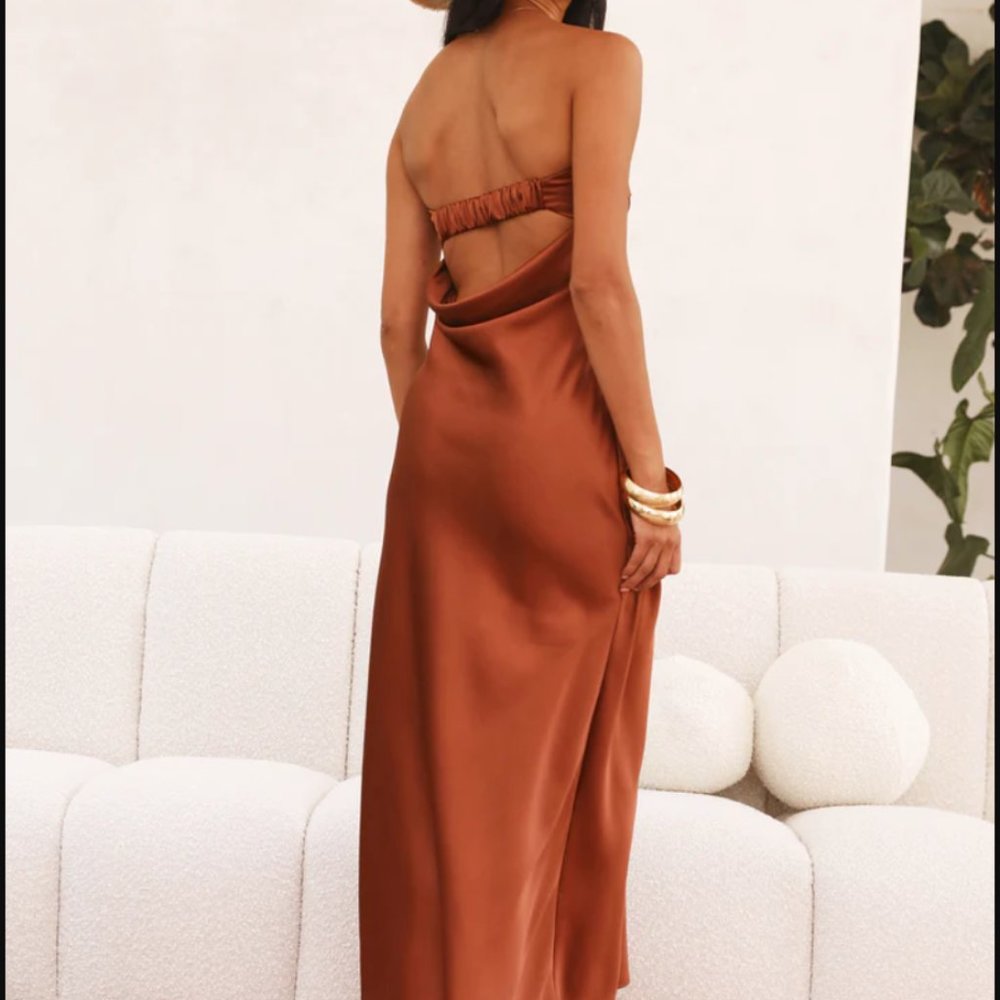 Hello Molly Satin Maxi Dress - Picture 3 of 3